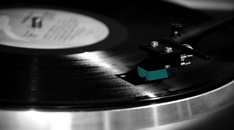 Новий саундтрек для вашого життя turntable